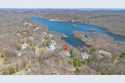 817 Shore Dr, Kinnelon, NJ 07405 - Photo 3