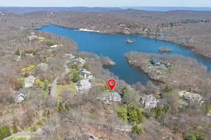 817 Shore Dr, Kinnelon, NJ 07405 - Photo 3