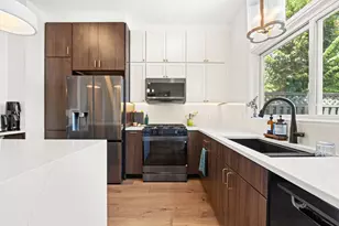 304 9th St, Jersey City, NJ 07302 - Photo 9