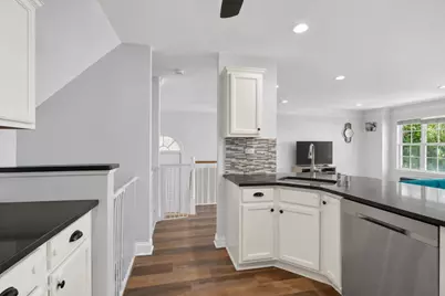 209 Blue Heron Dr, Secaucus, NJ 07094 - Photo 13