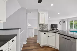209 Blue Heron Dr, Secaucus, NJ 07094 - Photo 13
