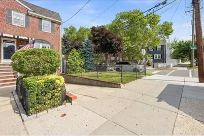 631 Avenue A, Bayonne, NJ 07002 - Photo 3