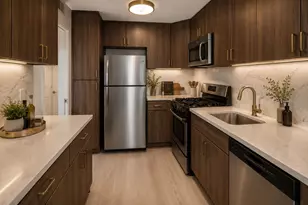 7000 Blvd E, Guttenberg, NJ 07093 - Photo 7
