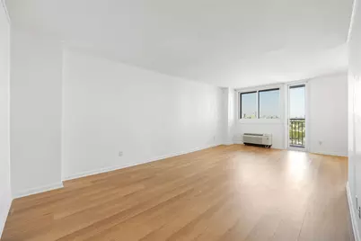 100 Manhattan Ave #910, Union City, NJ 07087 - Photo 13