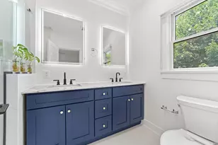 204 Bowers St, Jersey City, NJ 07307 - Photo 11