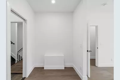 9 Minerva St #1, Jersey City, NJ 07304 - Photo 9