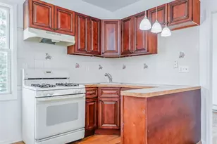 147 Ave E, Bayonne, NJ 07002 - Photo 3