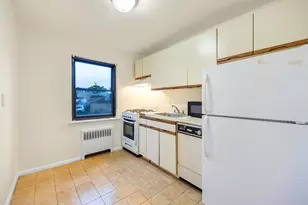 113 W 2nd St, Bayonne, NJ 07002 - Photo 11