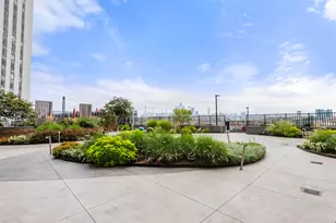 100 Manhattan Ave, Union City, NJ 07087 - Photo 15