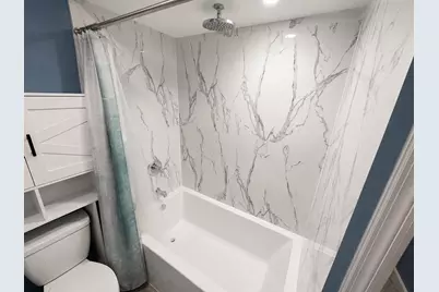 327 Sea Isle Key #327, Secaucus, NJ 07094 - Photo 17
