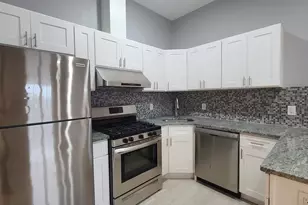 100 Griffith St, Jersey City, NJ 07307 - Photo 5