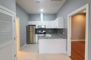 100 Griffith St, Jersey City, NJ 07307 - Photo 3