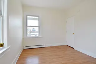 135 Lord Ave, Bayonne, NJ 07002 - Photo 17