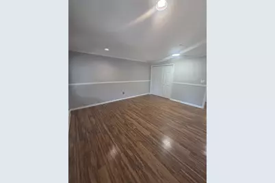 631 2nd Ave #1st flr, Lyndhurst Township, NJ 07071 - Photo 7