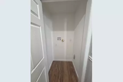 631 2nd Ave #1st flr, Lyndhurst Township, NJ 07071 - Photo 11