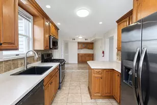 19 W 9th St, Bayonne, NJ 07002 - Photo 5