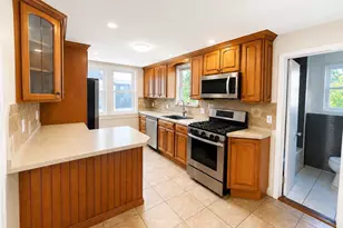 19 W 9th St, Bayonne, NJ 07002 - Photo 3