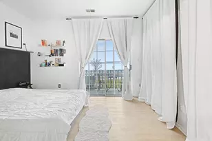 111 Cottonwood St, Jersey City, NJ 07305 - Photo 9