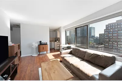 135 Montgomery St #20A, Jersey City, NJ 07302 - Photo 1