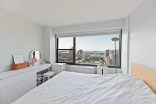 135 Montgomery St, Jersey City, NJ 07302 - Photo 9