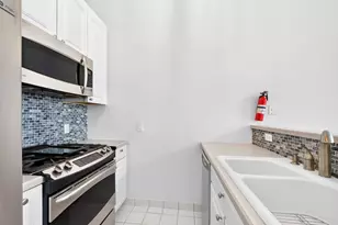 518 Gregory Ave, Weehawken, NJ 07086 - Photo 7