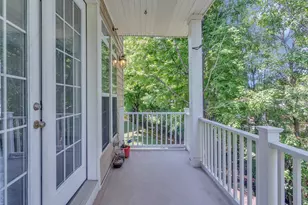 8 Creekside Ct, Secaucus, NJ 07094 - Photo 33