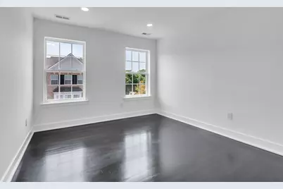 8 Creekside Ct, Secaucus, NJ 07094 - Photo 17