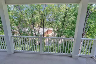 8 Creekside Ct, Secaucus, NJ 07094 - Photo 35