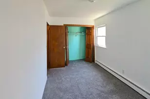 574A Ave E, Bayonne, NJ 07002 - Photo 9