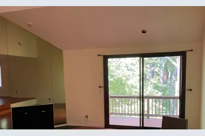 476 Teal Plaza #476, Secaucus, NJ 07094 - Photo 3