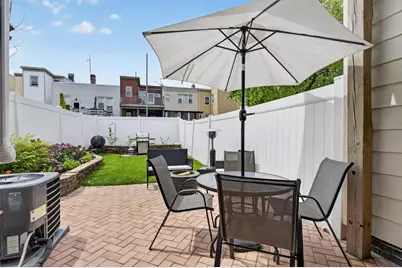 135 Grace St, Jersey City, NJ 07307 - Photo 23