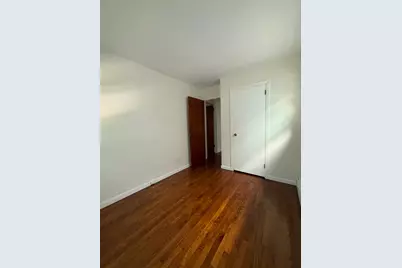696 Avenue E #Floor 1, Bayonne, NJ 07002 - Photo 9