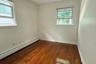 696 Ave E, Bayonne, NJ 07002 - Photo 3