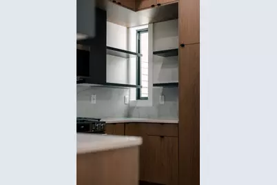 892 Summit Ave #3, Jersey City, NJ 07307 - Photo 9