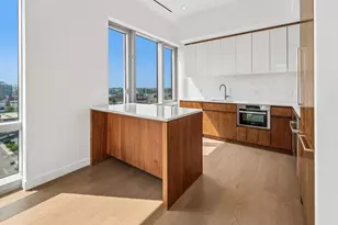 75 Park Ln S, Jersey City, NJ 07310 - Photo 9