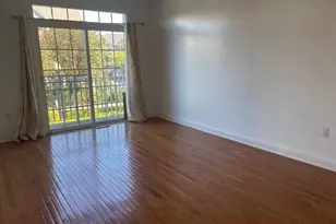 2 Tottenham Ct, Jersey City, NJ 07305 - Photo 9