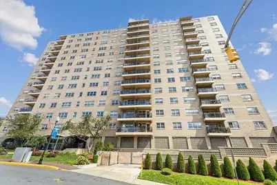 7100 Blvd East #14A, Guttenberg, NJ 07093 - Photo 1