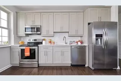 304 Broadway #203, Bayonne, NJ 07002 - Photo 5
