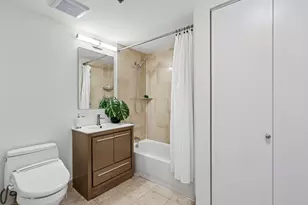 102 Christopher Columbus Dr, Jersey City, NJ 07302 - Photo 17