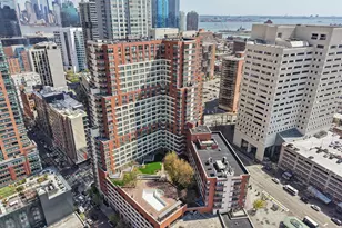 102 Christopher Columbus Dr, Jersey City, NJ 07302 - Photo 45