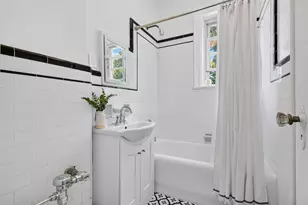 122 W 39th St, Bayonne, NJ 07002 - Photo 5