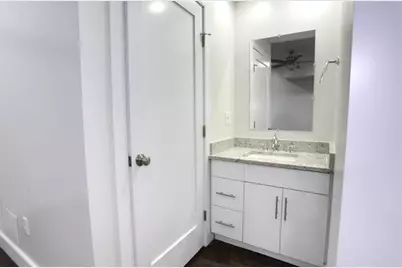 647 Ocean Ave #1, Jersey City, NJ 07307 - Photo 17