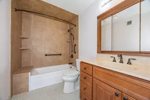 418 Harmon Cove Tower, Secaucus, NJ 07094 - Photo 13