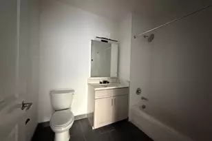 306 Bergen Ave, Jersey City, NJ 07305 - Photo 9