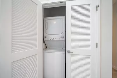 16 Bennett St #301, Jersey City, NJ 07304 - Photo 11