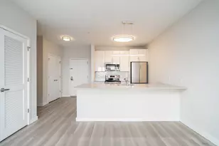16 Bennett St, Jersey City, NJ 07304 - Photo 1
