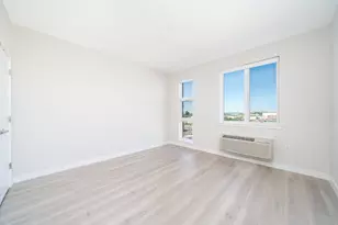 16 Bennett St, Jersey City, NJ 07304 - Photo 9