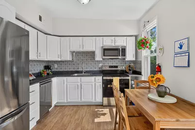 480 Avenue E #2, Bayonne, NJ 07002 - Photo 3