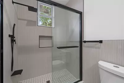 30 Cambridge Ave #2, Jersey City, NJ 07307 - Photo 21