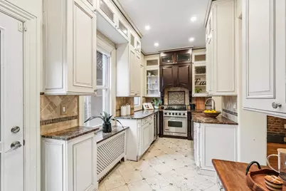274 4th St, Jersey City, NJ 07302 - Photo 11